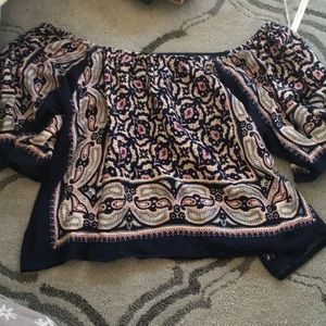 Quarter sleeve flowy shirt from Forever 21